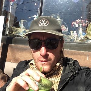 Meet your Posher, Matthew